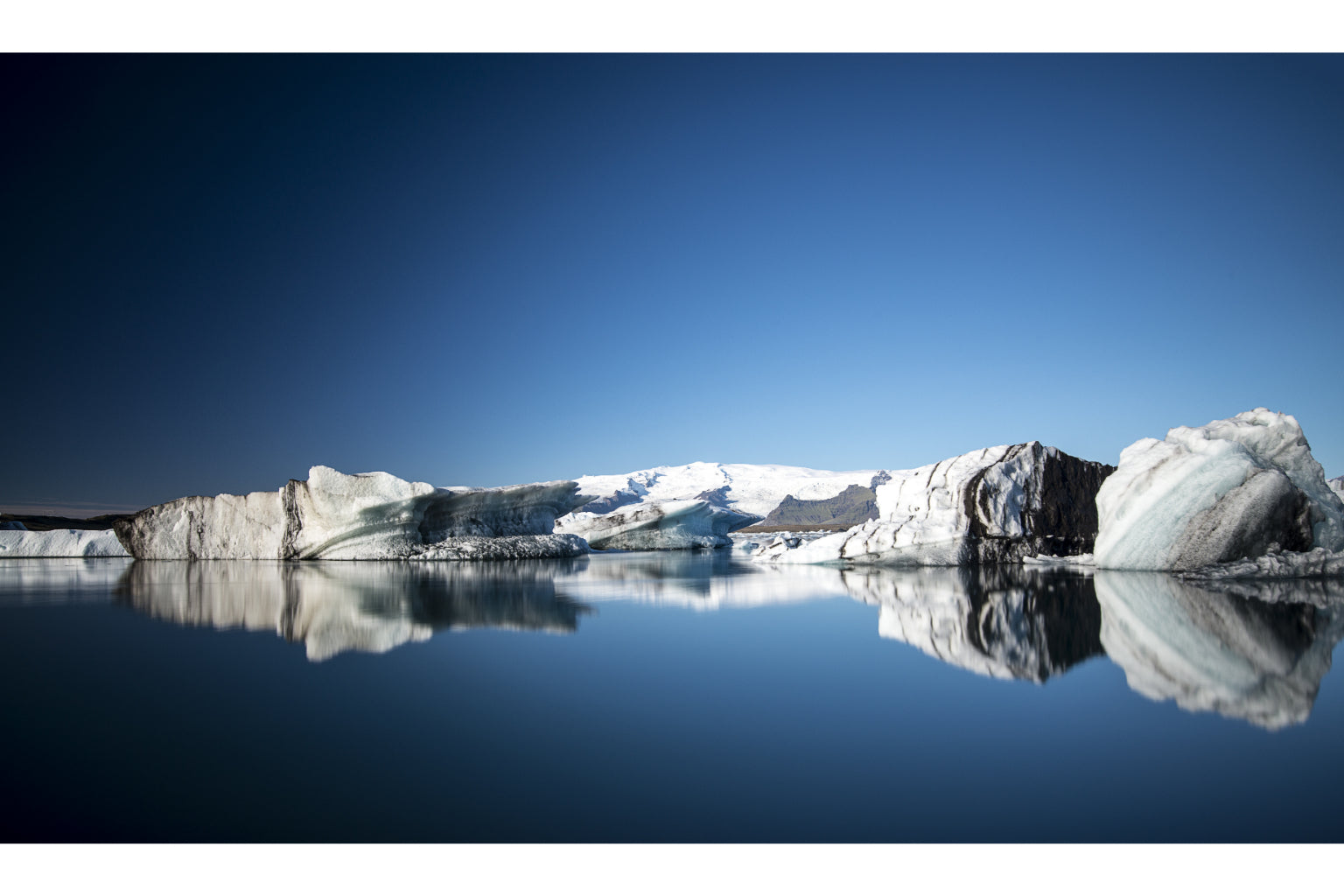 Artic Blue White Winter Landscape Canvas Art Wall Picture Or Gloss Print