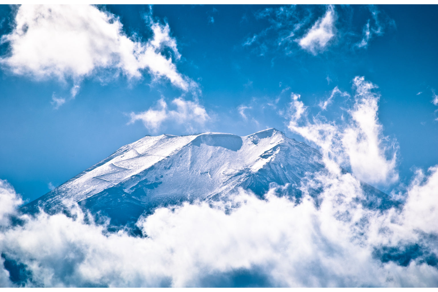 Blue Sky Cloud Mountain Landscape Canvas Art Wall Picture Or Gloss Print