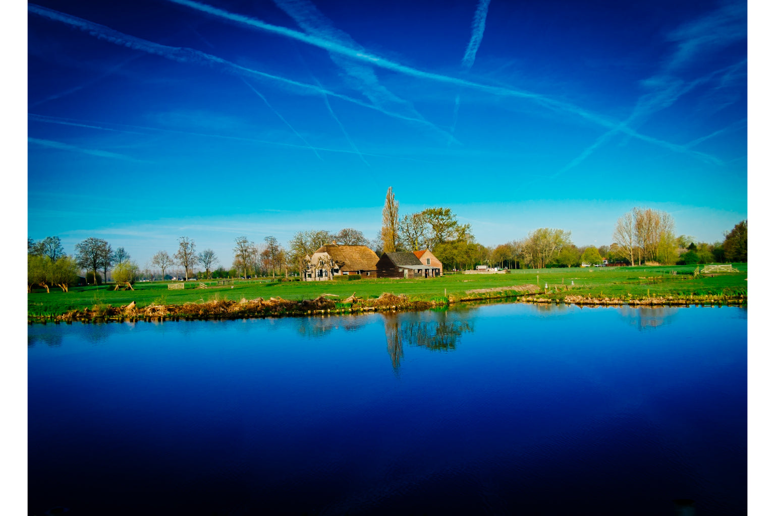 Blue Water Landscape Green Field Canvas Art Wall Picture Or Gloss Print