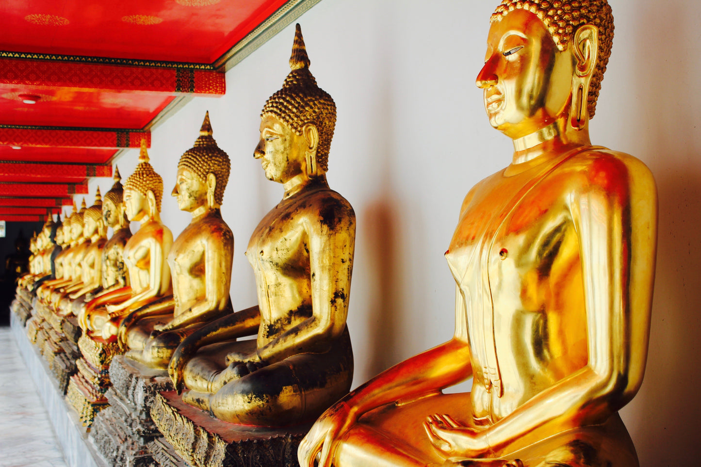 Buddha Gold Statues Canvas Art Wall Picture Or Gloss Print