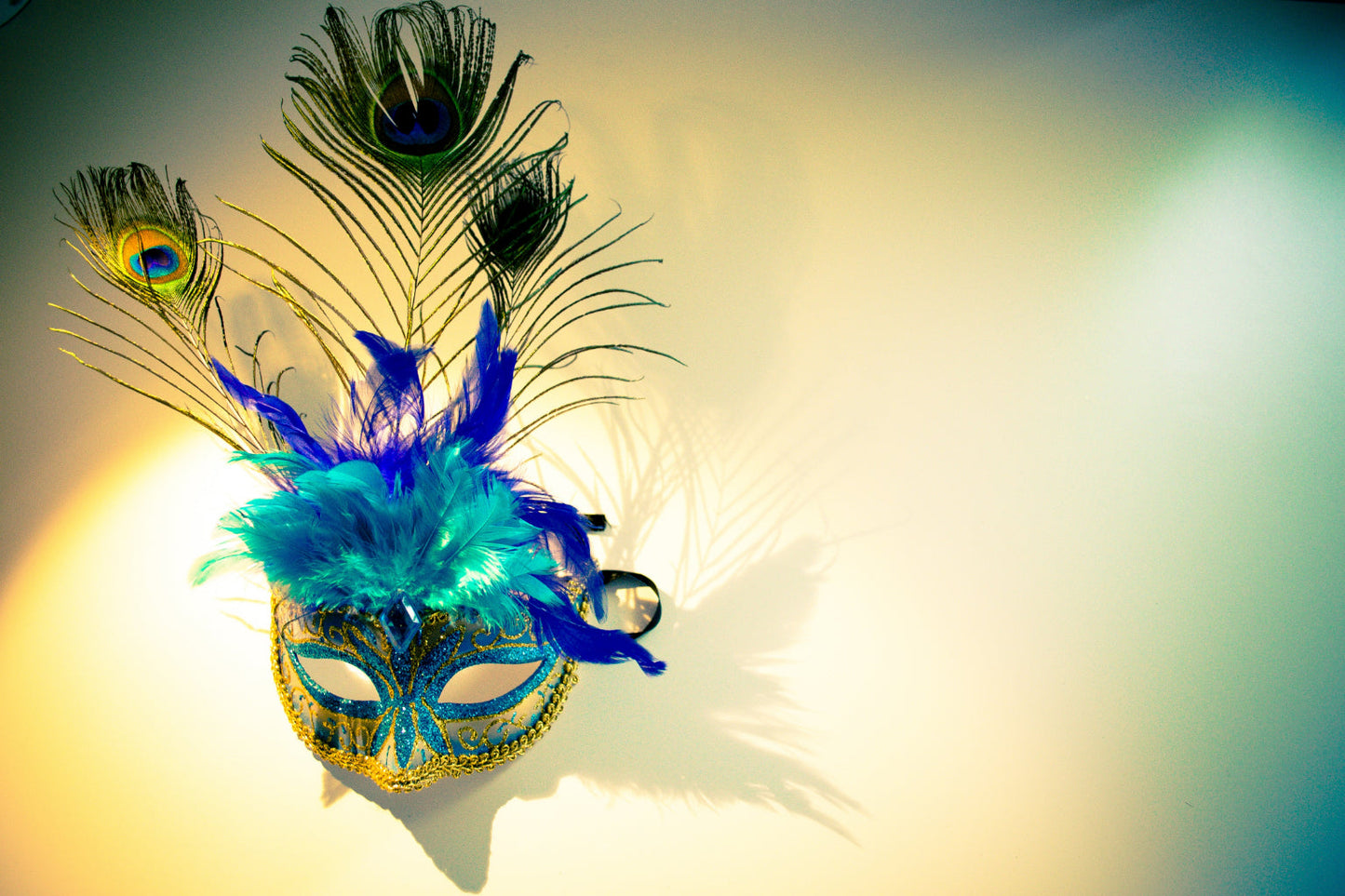 Carnival Mask Peacock Feathers Canvas Art Wall Picture Or Gloss Print