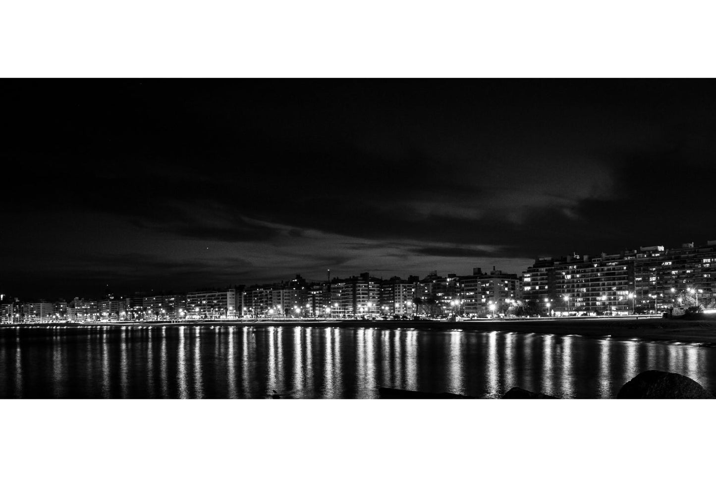 City Black White Lights Water Grey Canvas Art Wall Picture Or Gloss Print