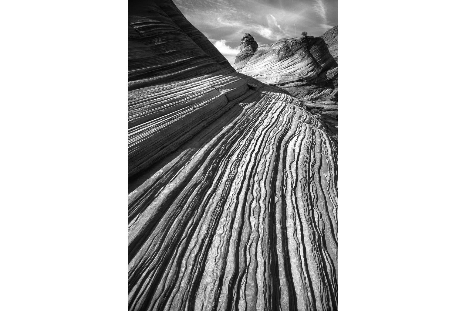 Grey Black White Desert Landscape Canvas Art Wall Picture Or Gloss Print