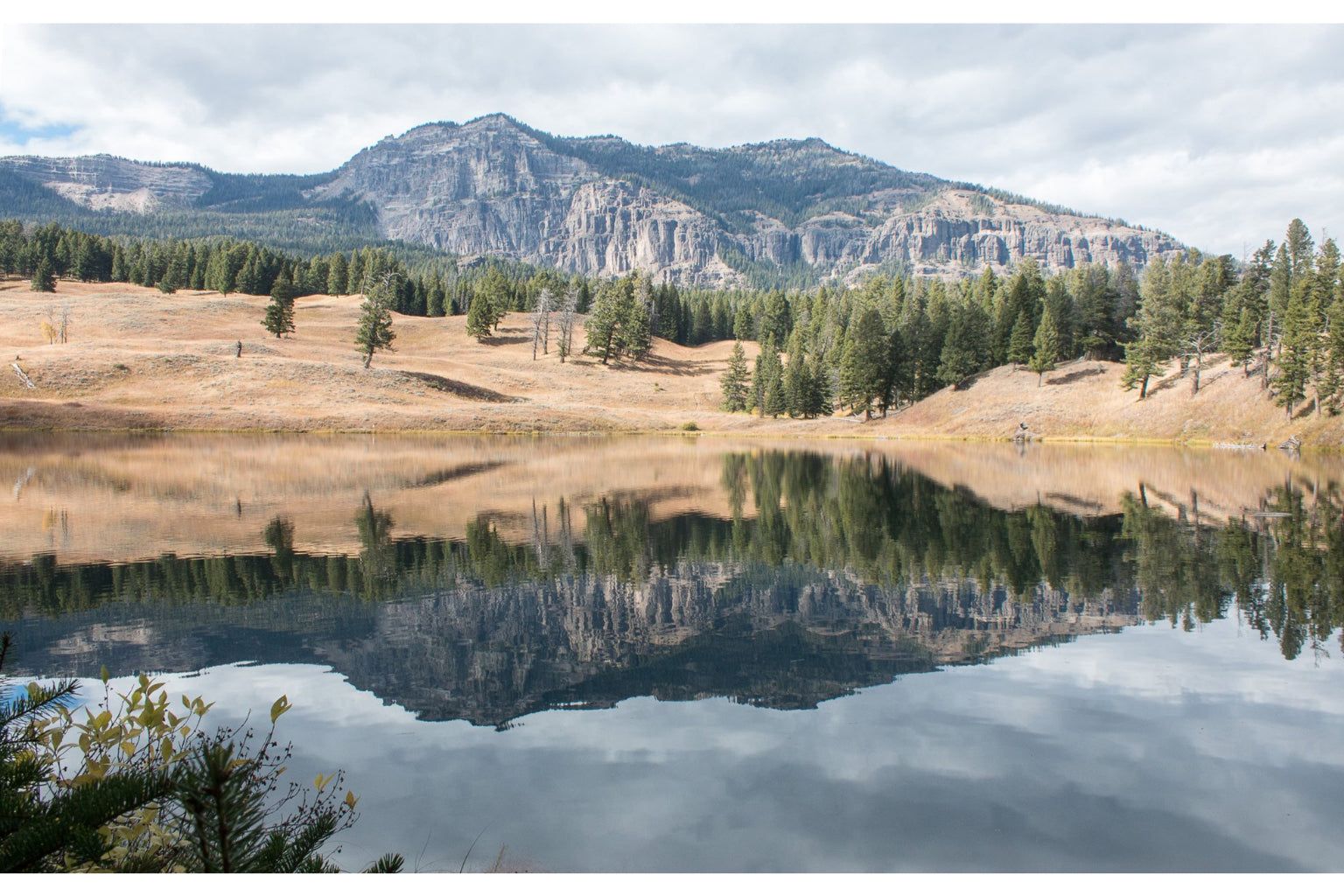 Lake Mountain Green Trees Landscape Canvas Art Wall Picture Or Gloss Print