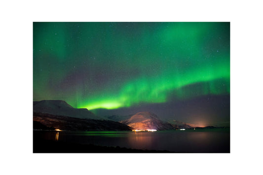 Northern Lights Green Aurora Borealis Canvas Art Wall Picture Or Gloss Print