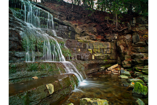 Rocky Cliffs Waterfall Landscape Canvas Art Wall Picture Or Gloss Print