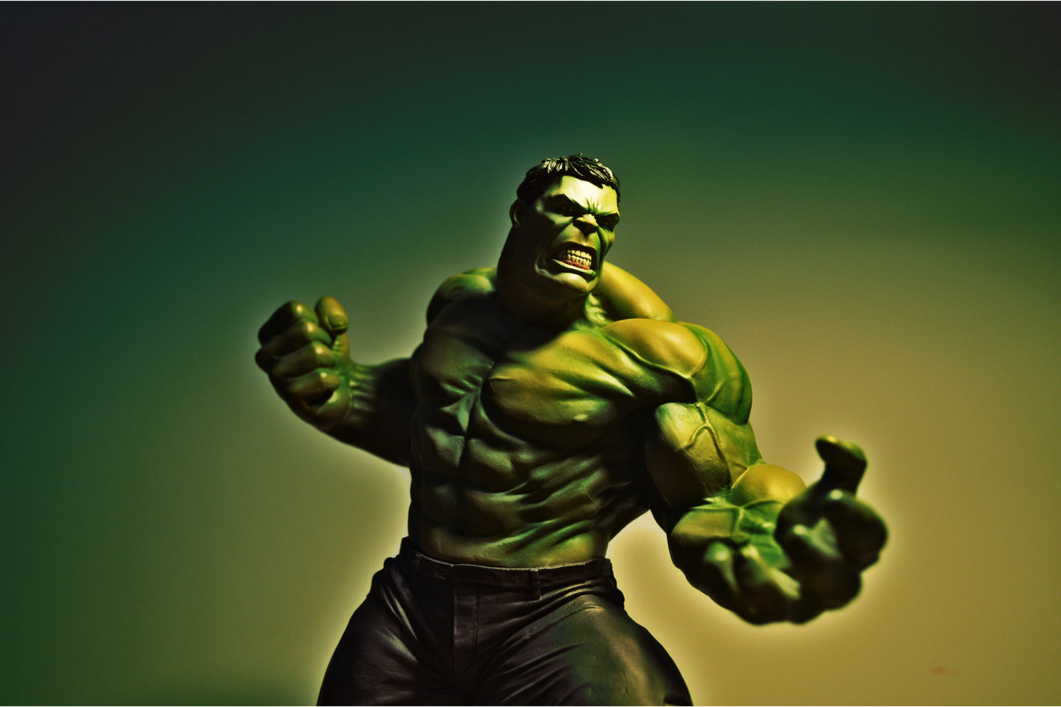 The Hulk Green Canvas Art Wall Picture Or Gloss Print