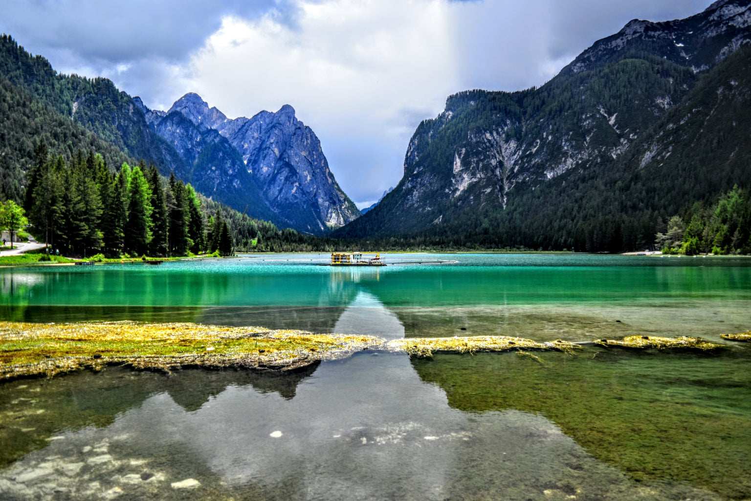 Turquoise Water Mountain Boat Landscape Canvas Art Wall Picture Or Gloss Print